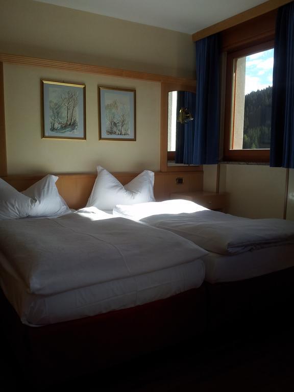 Chalet Brigitte B&B Arabba Quarto foto